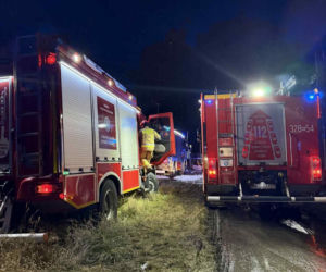 Potężny pożar zakładu pod Krakowem. Spłonęły autobusy i ciągnik rolniczy