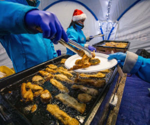 Przedświąteczny karp dla Krakowa. Wiemy, gdzie i kiedy będzie można udać się na bezpłatny poczęstunek