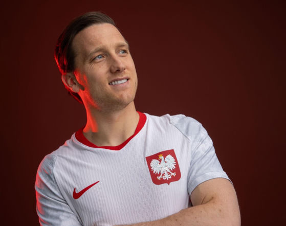 Nowe koszulki reprezentacji Polski. Ceny zwalają z nóg, ale to już norma!