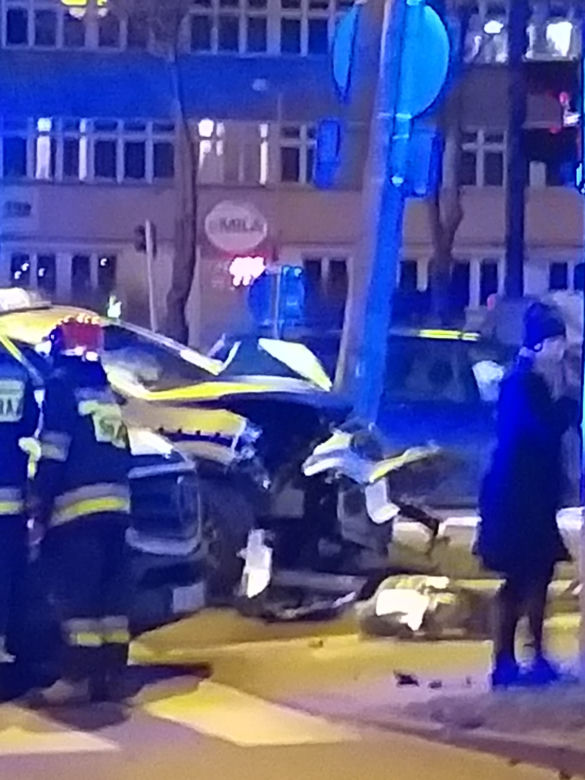 Wypadek radiowozu w Poznaniu