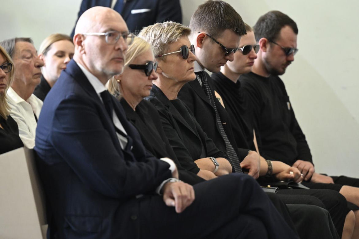 Politycy i dziennikarze na pogrzebie Andrzeja Morozowskiego