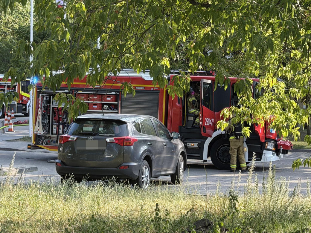 Pożar na komendzie policji! Strażacy w akcji