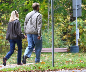 Mama Julii Wieniawy za rękę z 33-latkiem