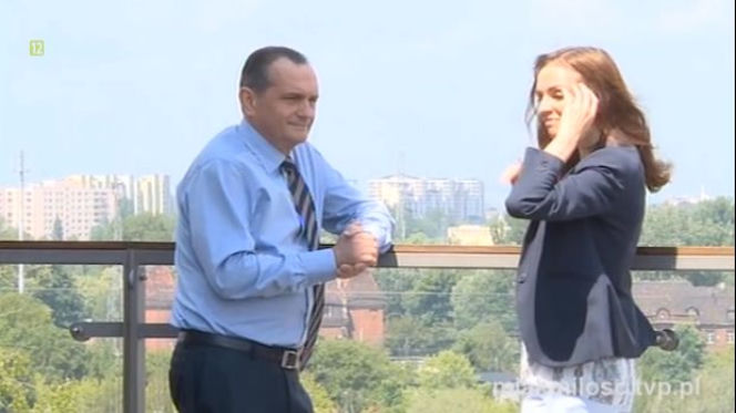 M jak miłość. Monika (Anna Wendzikowska), Górecki (Wojciech Wysocki)