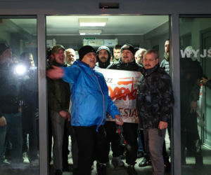 Górnicy PG Silesia wyjechali na powierzchnię po zakończeniu podziemnego protestu