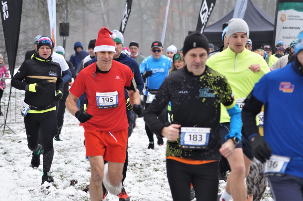 Wielkie ściganie w Myślęcinku! Za nami kolejny bieg City Trail 2022 [ZDJĘCIA]