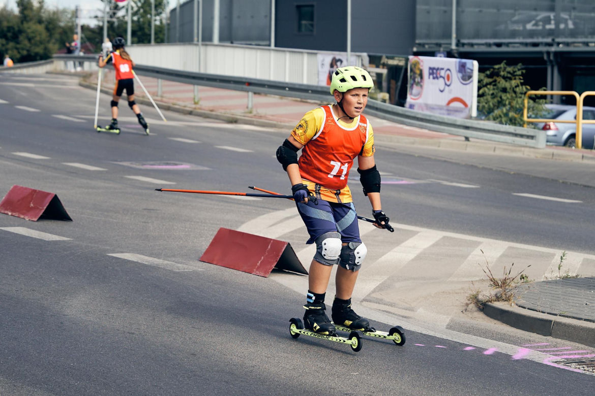 W pierwszym dniu zawodów o Puchar Polski w biegach na nartorolkach Marwe Cup zawodnicy wzięli udział w sprincie techniką dowolną