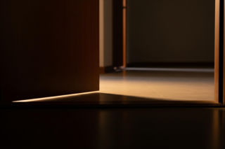 Mężczyzna terroryzował rodzinę maczetą. Co dokładnie mu grozi?