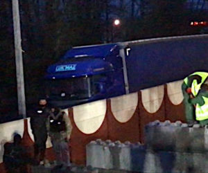 Żołnierze Rutkowskiego zbudowali mur na Podkarpaciu