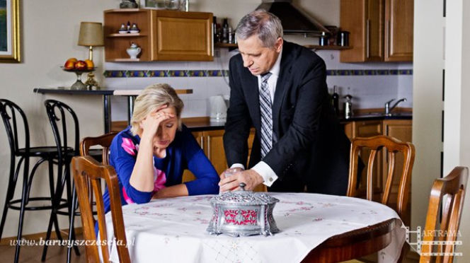Barwy szczęścia. Alina Rybińska (Hanna Dunowska), Waldemar Rybiński (Jacek Romanowski)