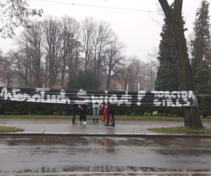 Kibicki Górnika Zabrze zrobiły świąteczną niespodziankę małym pacjentom z miejskigo szpitala. Piękny gest! [ZDJĘCIA]