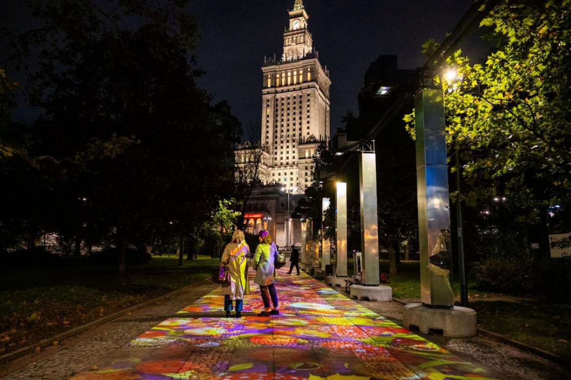 Iluminacja w Parku Świętokrzyskim. Wygląda pięknie