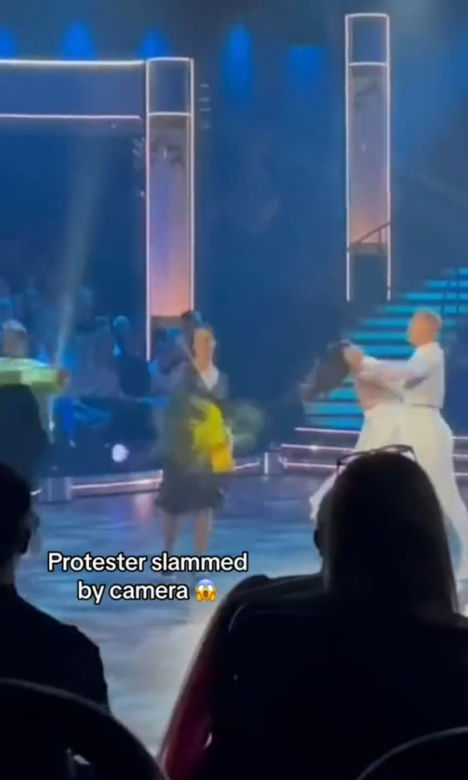  Ekolodzy wtargnęli na scenę "Tańca z gwiazdami"! Gorzko tego pożałowali