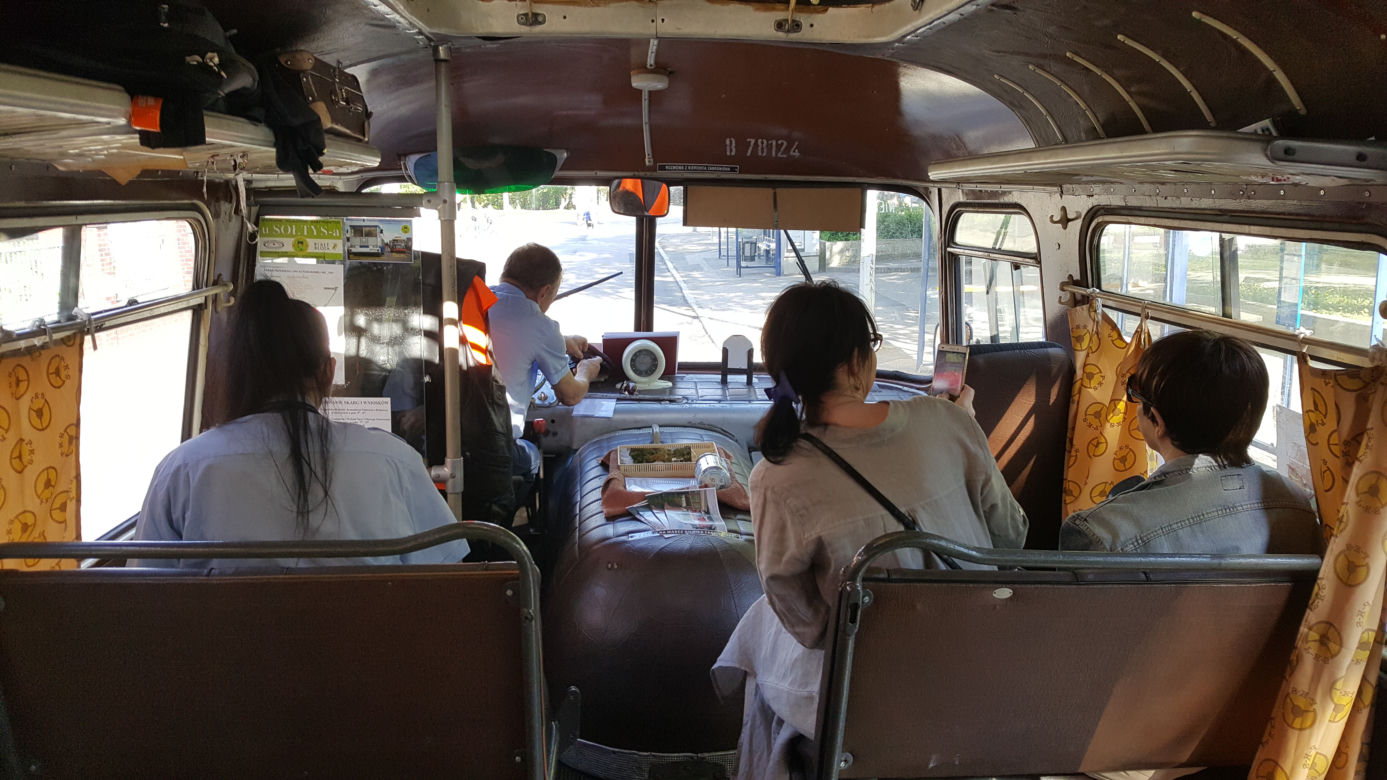 Zabytkowym autobusem przez Bydgoszcz [ZDJĘCIA]