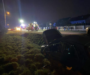 Czołowe zderzenie trzech aut pod Krakowem