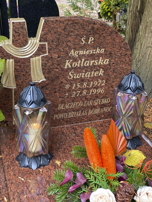 Tak wygląda grób Agnieszki Kotlarskiej przed 1 listopada