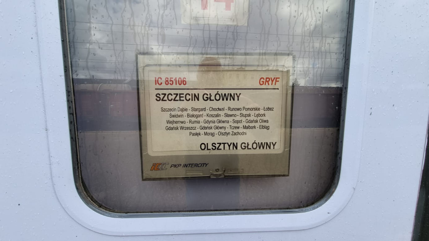 Dwa pociągi jechały na "czołówkę". Niewiele brakowało, by doszło do katastrofy