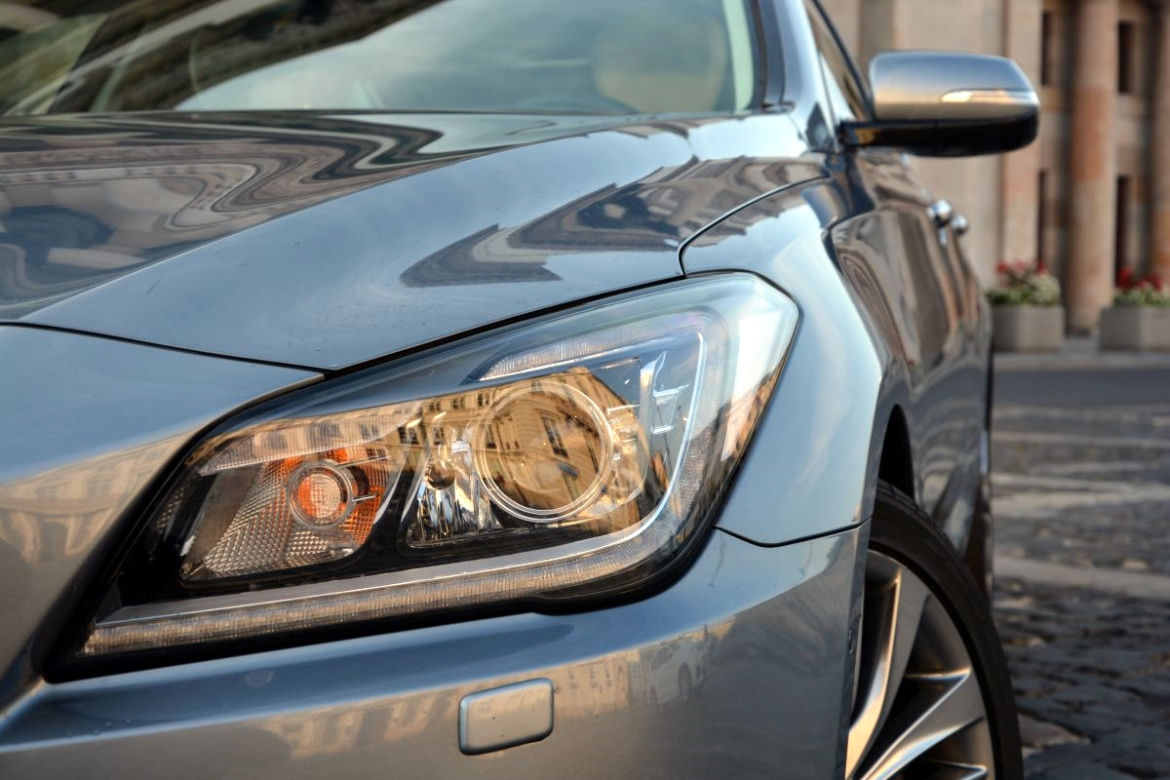 Hyundai Genesis 3.8 V6