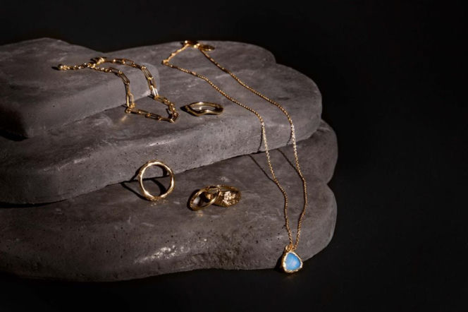 Pielęgnacja biżuterii ze złota - jak dbać o złoty łańcuszek?