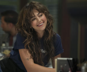 Główne role grają Ella Bright (The Crown) i Belmont Cameli (Byle do dzwonka).