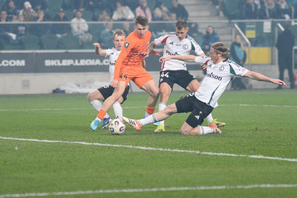 Legia - Zagłębie: Żona, brat i dzieci Jacka Magiery dziękują kibicom