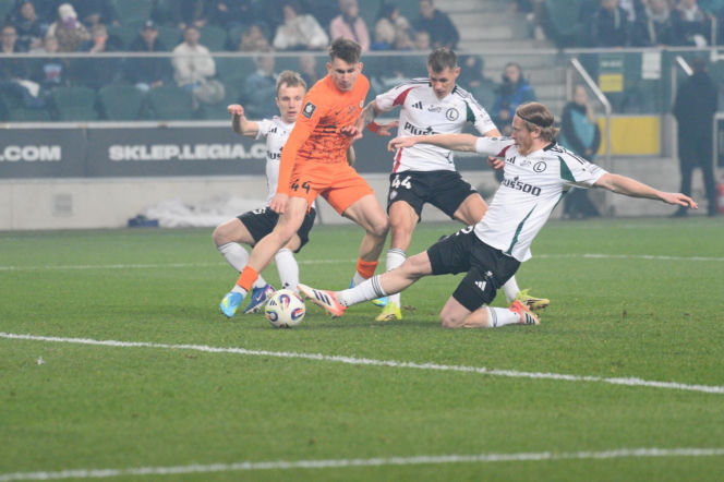 Legia - Zagłębie: Żona, brat i dzieci Jacka Magiery dziękują kibicom