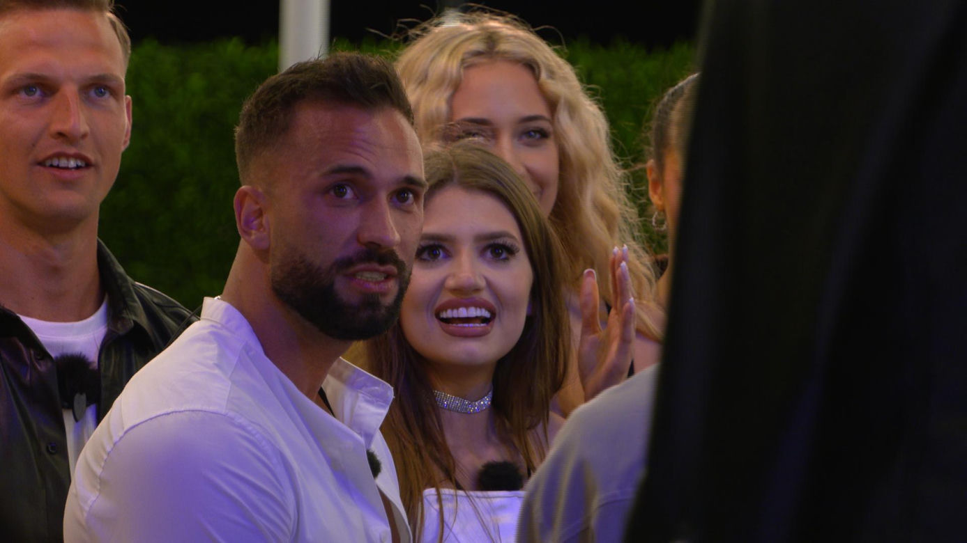 Love Island 9: Dan mocno zirytował widzów. Przy okazji sam się rozczarował