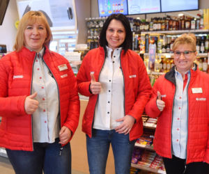 Uratowały niemowlę na stacji