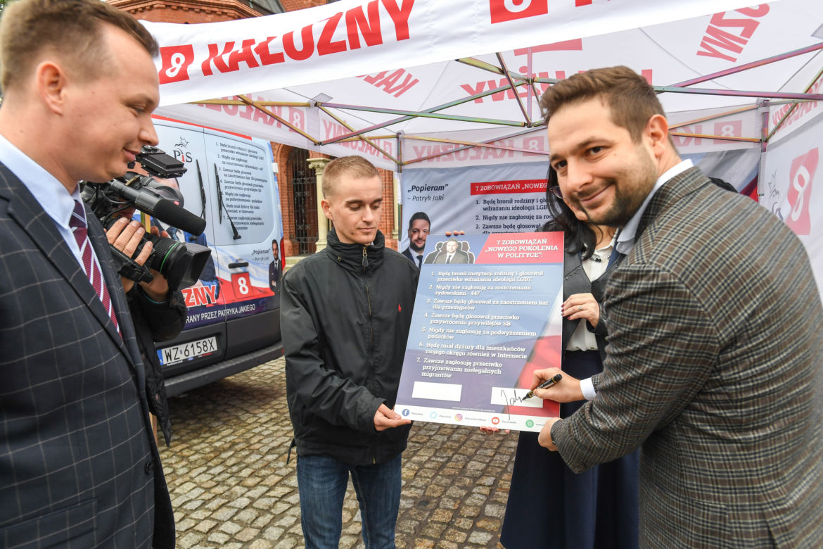 Patryk Jaki podpisał 7 zobowiązań