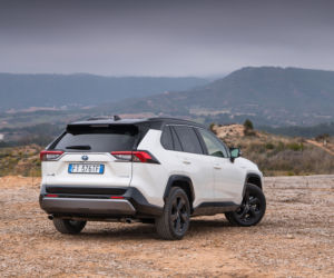 Toyota RAV4 2.5 Hybrid Dynamic Force 218 KM FWD e-CVT Selection