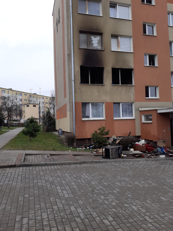 WYBUCH w Zambrowie! EWAKUACJA mieszkańców, staruszka trafiła do szpitala