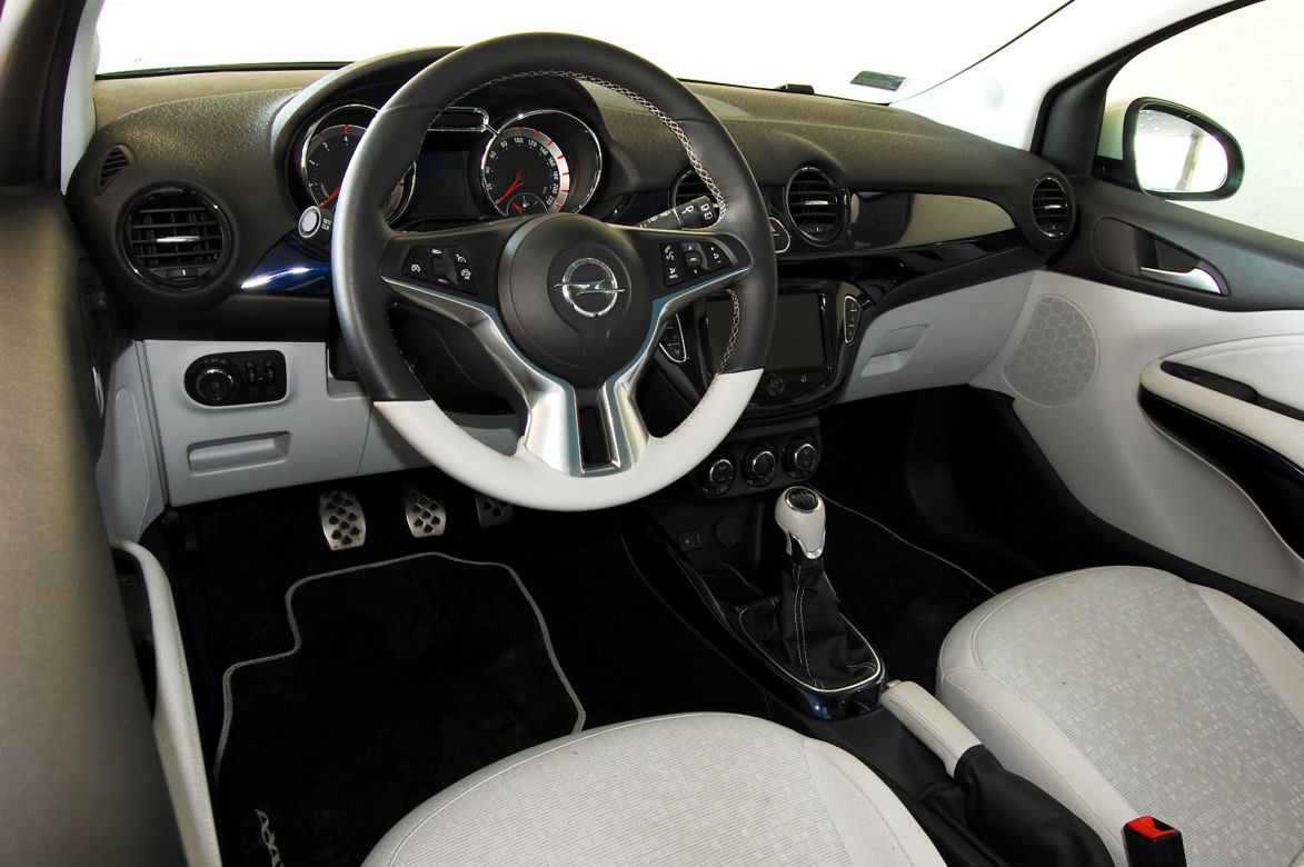 Opel Adam
