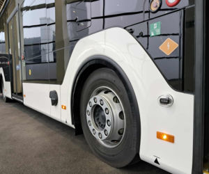 Pięć nowych autobusów elektrycznych trafia do komunikacji miejskiej w Starachowicach