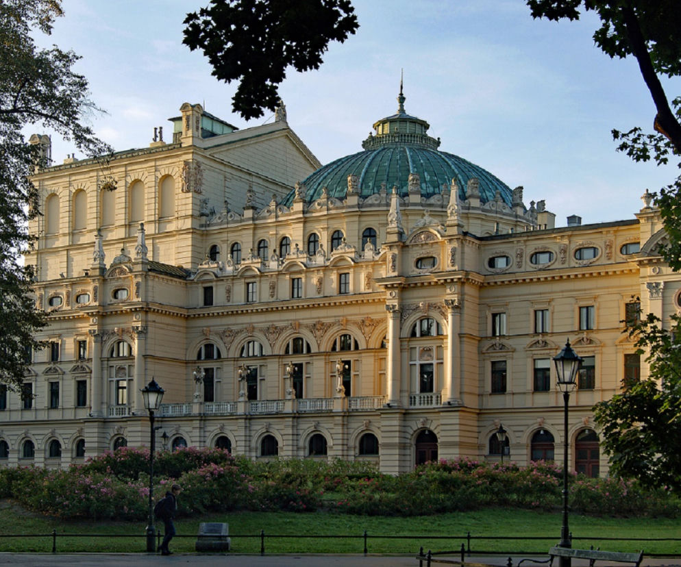 Kraków. Teatrowi im. Słowackiego grozi upadek? Padł ofiarą politycznej zemsty. Jest zbiórka w Internecie