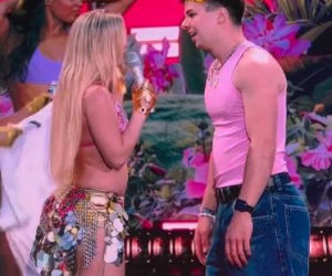 Radny z Konina na scenie z Zara Larsson