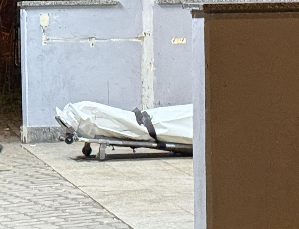 Przerażające odkrycie w przejściu podziemnym na Pradze. Znaleziono ciało 