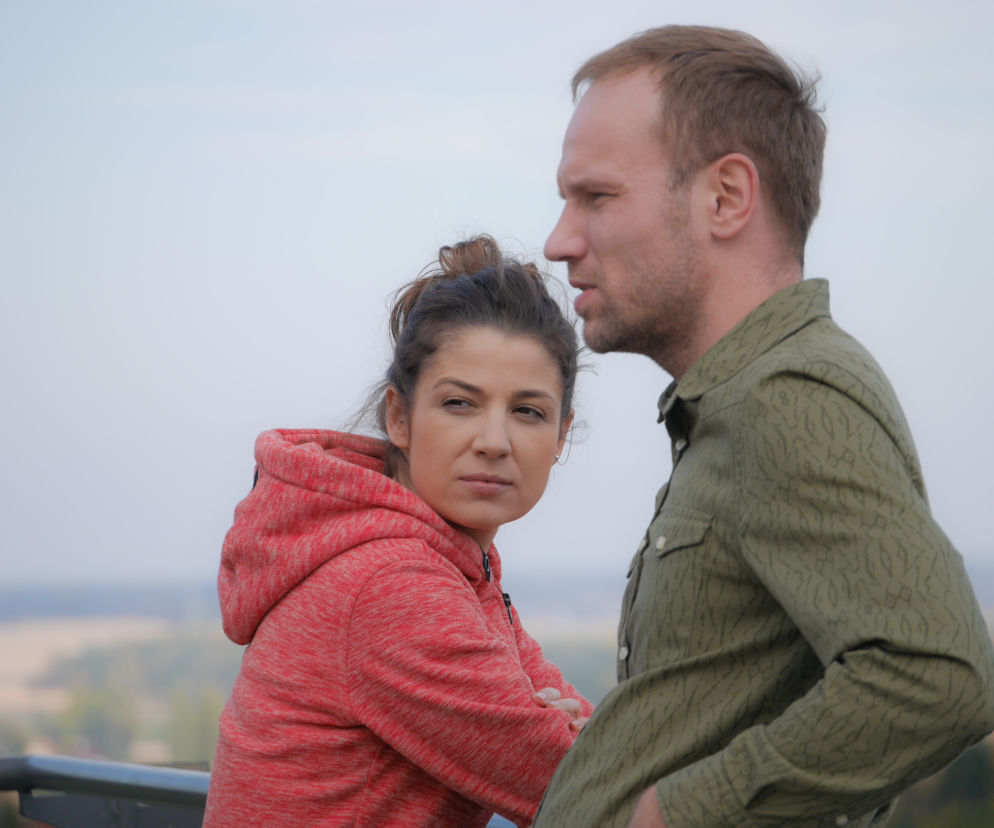 Pierwsza miłość. Janek (Maciej Mikołajczyk), Kinga (Aleksandra Zienkiewicz)