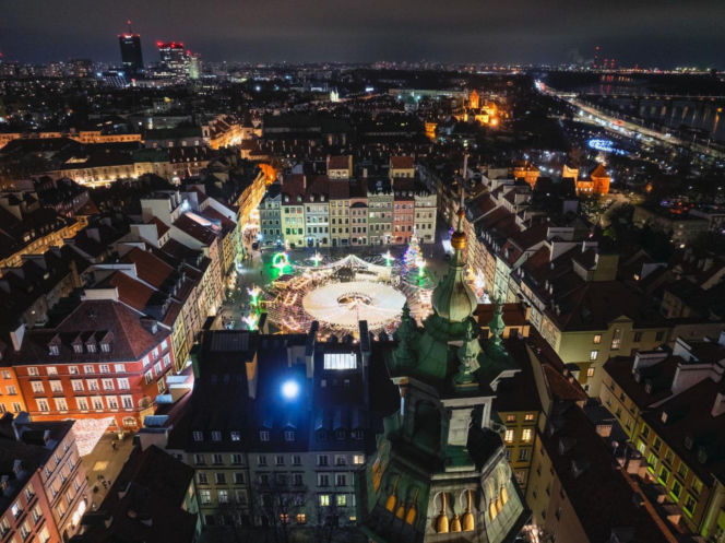Świąteczna iluminacja 2025/2026 w Warszawie