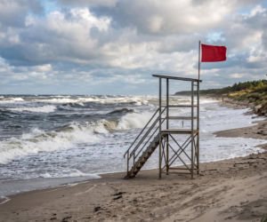 Sinice Dźwirzyno. Czy w Dźwirzynie można się kąpać 21.07? Flaga, warunki pogodowe
