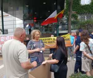 Protest mieszkańców kamienicy przy ul. Środkowej 11