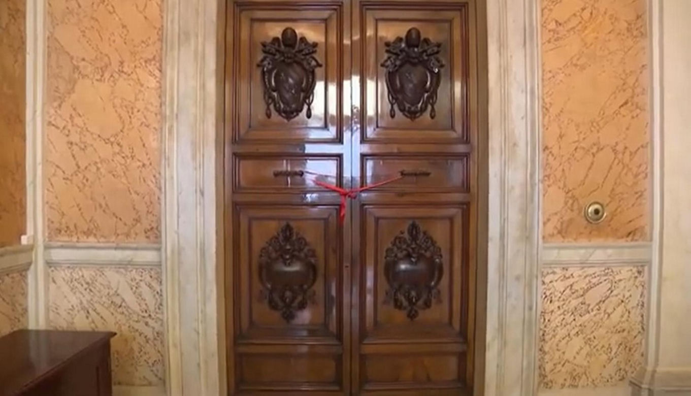 Opieczętowanie Papieskich Apartamentów