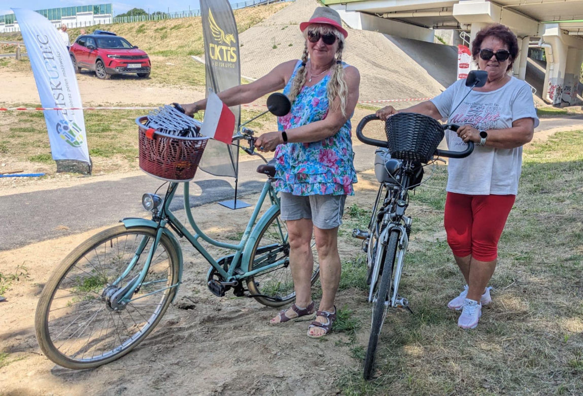 Nowa ścieżka rowerowa na Warmii i Mazurach. Biegnie po nasypie dawnej linii kolejowej
