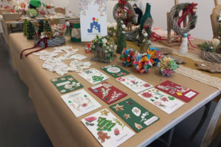 ​Z każdym dniem wybór jest coraz mniejszy. W Galerii MBWA w Lesznie trwa Kiermasz Świąteczny [ZDJĘCIA]