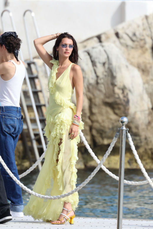 Bella Hadid na festiwalu w Cannes