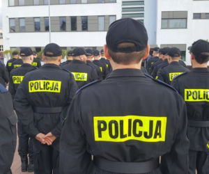 Ślubowanie policjantów w Bydgoszczy. Nasz region zasili 55 nowych funkcjonariusz!