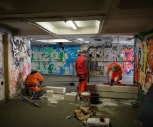 Koniec koszmaru na Targowej. Służby zamurowały owiane złą sławą przejście podziemne