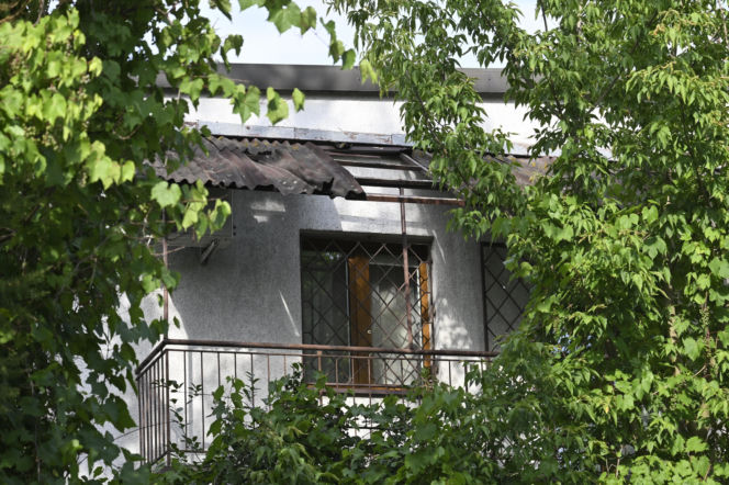 Smutny widok domu Kaczyńskiego. Willa na Żoliborzu się sypie