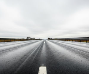 Pijany kierowca Jaguara. Kto powstrzymał absurdalną jazdę po DK 90?