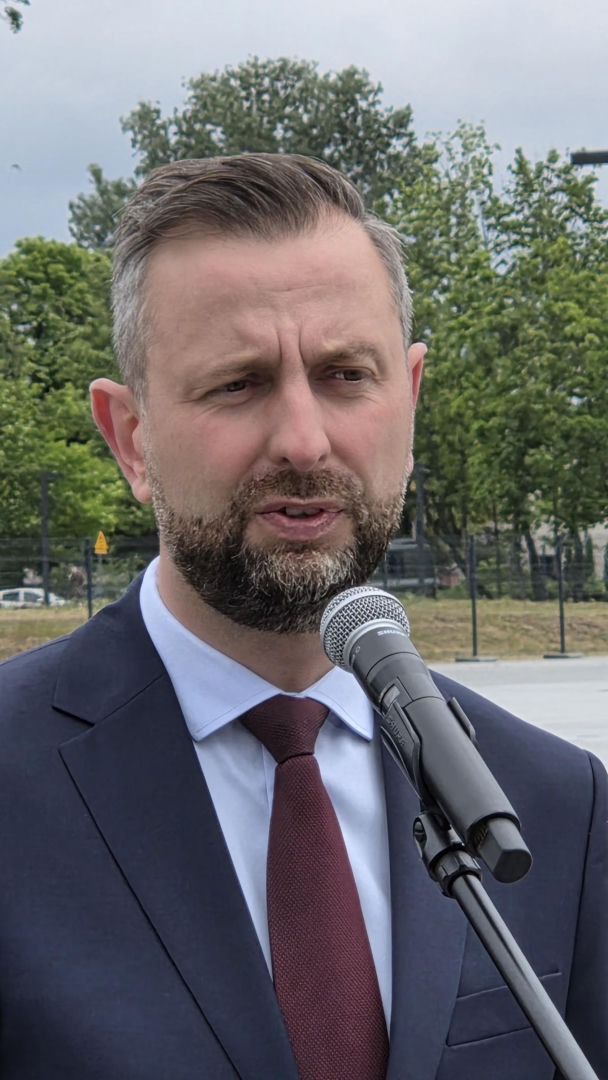„Budowaliśmy samolot w trakcie lotu z pożarem”. Generał Molenda przechodzi do NATO