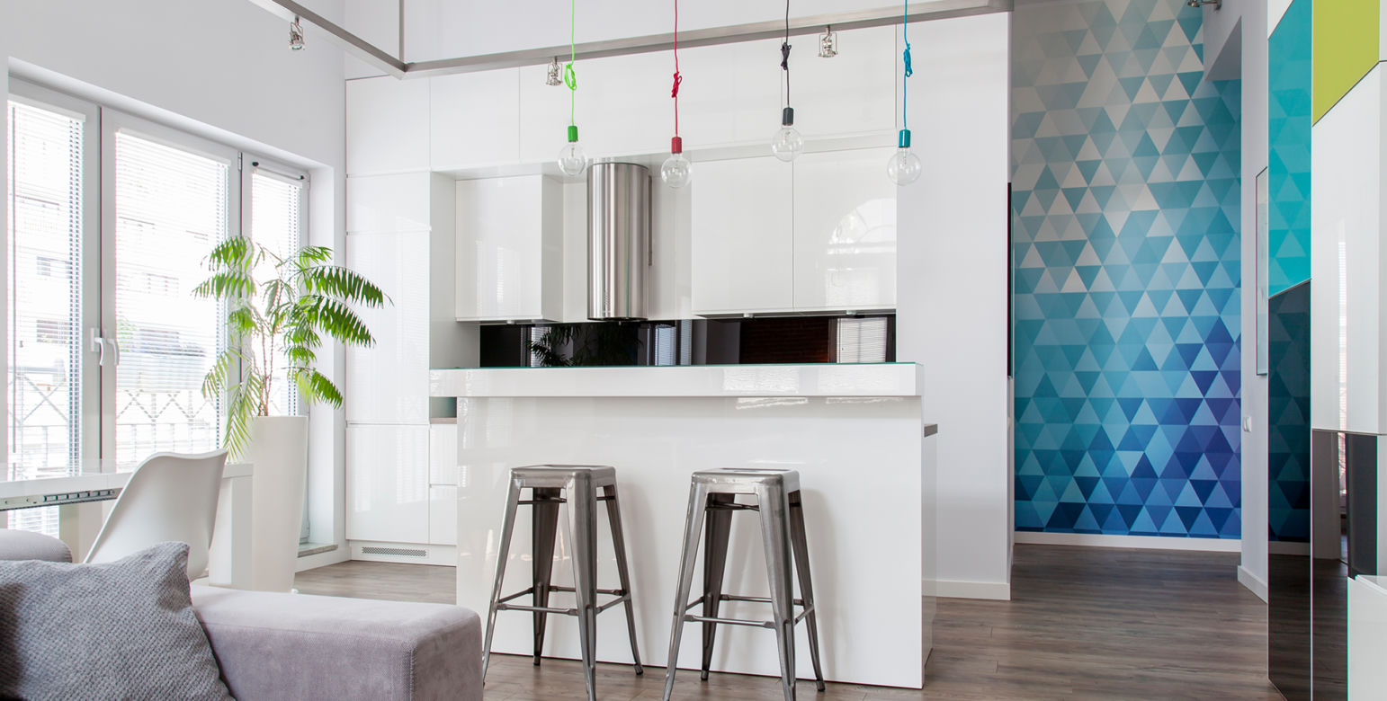 Loft z akcentem koloru
